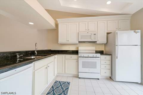 3219 Horse Carriage Way 6, Naples FL - photo 12 of 34