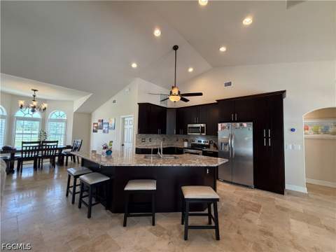 921 SW 5th Ter, Cape Coral FL - photo 15 of 48