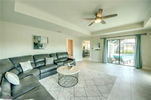 2104 SW 28th Ln, Cape Coral FL - photo 16 of 46