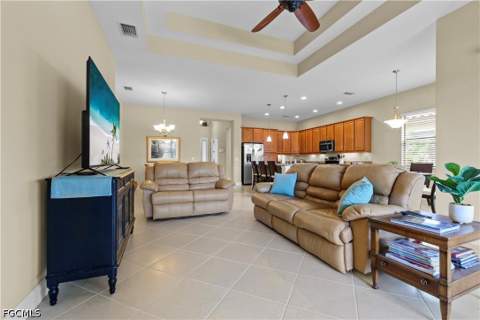 9292 Isla Bella Cir, Bonita Springs FL - photo 14 of 50
