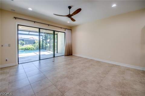 8260 Venetian Pointe Dr, Fort Myers FL - photo 20 of 50