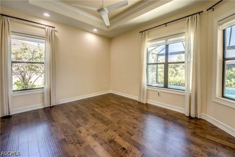 8260 Venetian Pointe Dr, Fort Myers FL - photo 23 of 50