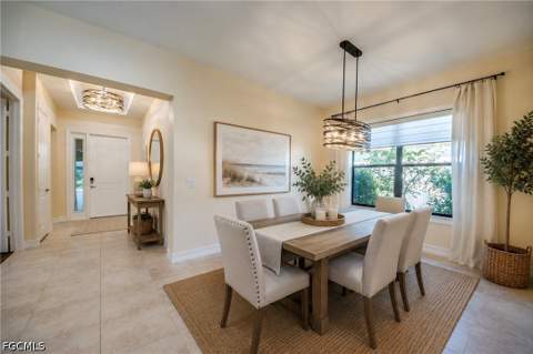 8260 Venetian Pointe Dr, Fort Myers FL - photo 8 of 50