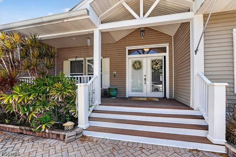 3 bedroom SingleFamilyResidence at 15627 Caloosa Creek Cir, Caloosa Creek, Fort Myers — photo 2