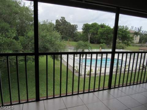 10022 Oxfordshire Ln 201, Fort Myers FL - photo 15 of 16