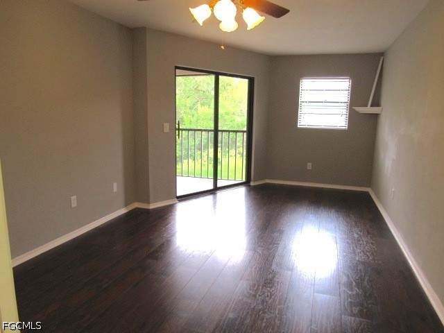 2 bedroom Condominium at 10022 Oxfordshire Ln 201, Forest Village, Fort Myers — photo 5