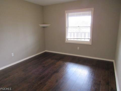 10022 Oxfordshire Ln 201, Fort Myers FL - photo 9 of 16