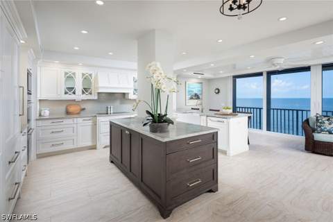 1285 Gulf Shore Blvd N 3B, Naples FL - photo 10 of 41