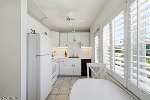 285 8th Ave S 285, Naples FL - photo 6 of 13