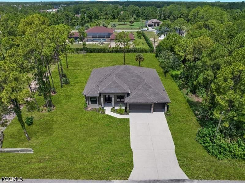 3 bedroom SingleFamilyResidence at 1109 Rush Ave, Lehigh Acres, Lehigh Acres — photo 4