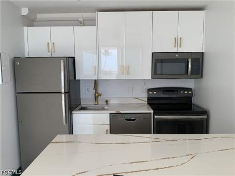 7300 Estero Blvd 106, Fort Myers Beach FL - photo 11 of 45