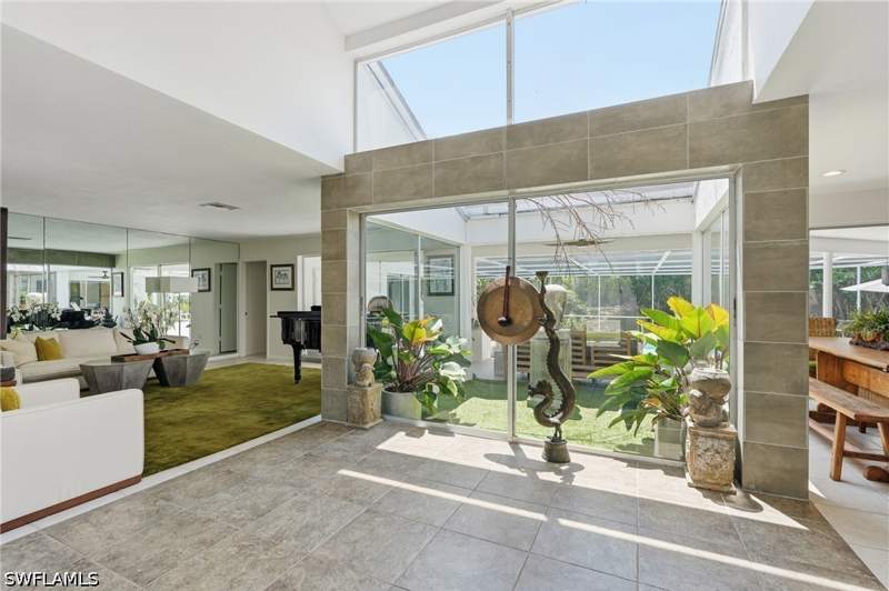 4 bedroom SingleFamilyResidence at 799 S Barfield Dr, Caxambas, Marco Island — photo 5