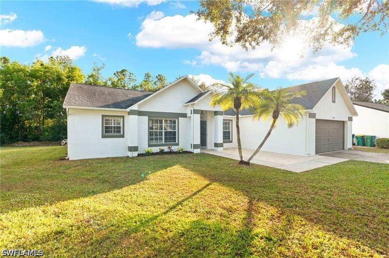 3 bedroom SingleFamilyResidence at 7780 Scarlet Ct, Plantation, Naples — photo 2