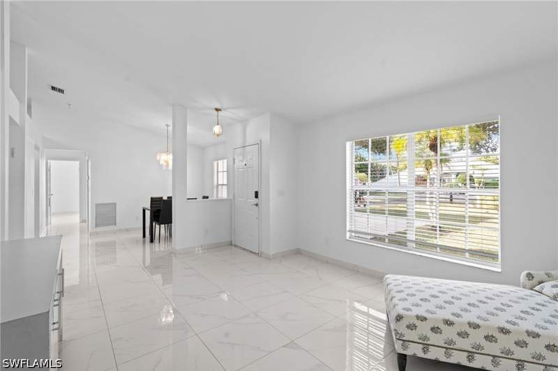 3 bedroom SingleFamilyResidence at 7780 Scarlet Ct, Plantation, Naples — photo 5