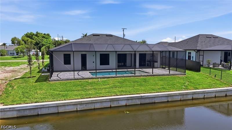 3 bedroom SingleFamilyResidence at 2306 SW 16th Ter, Cape Coral, Cape Coral — photo 5