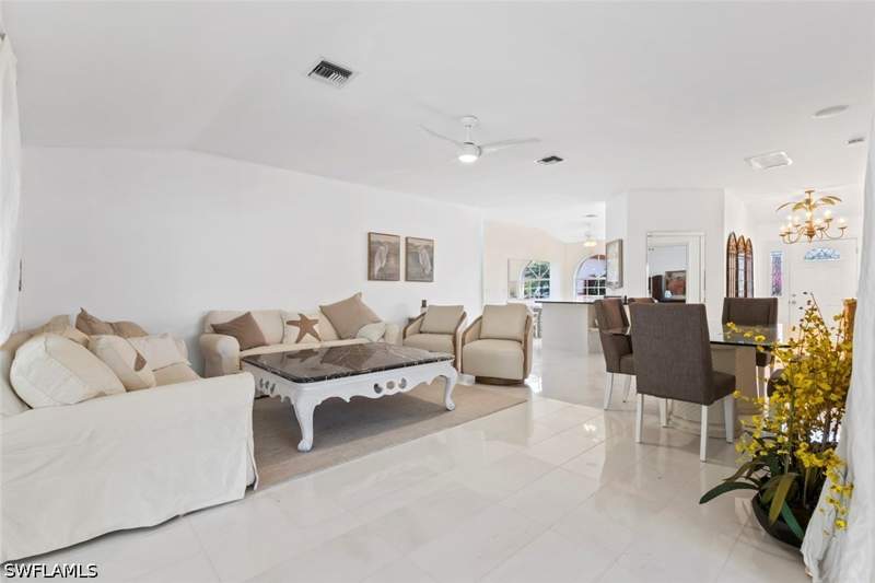 3 bedroom SingleFamilyResidence at 930 Moon Lake Dr, Moon Lake, Naples — photo 5