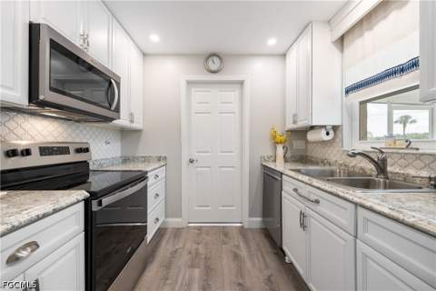 2138 Dominica Ave, Fort Myers FL - photo 15 of 33