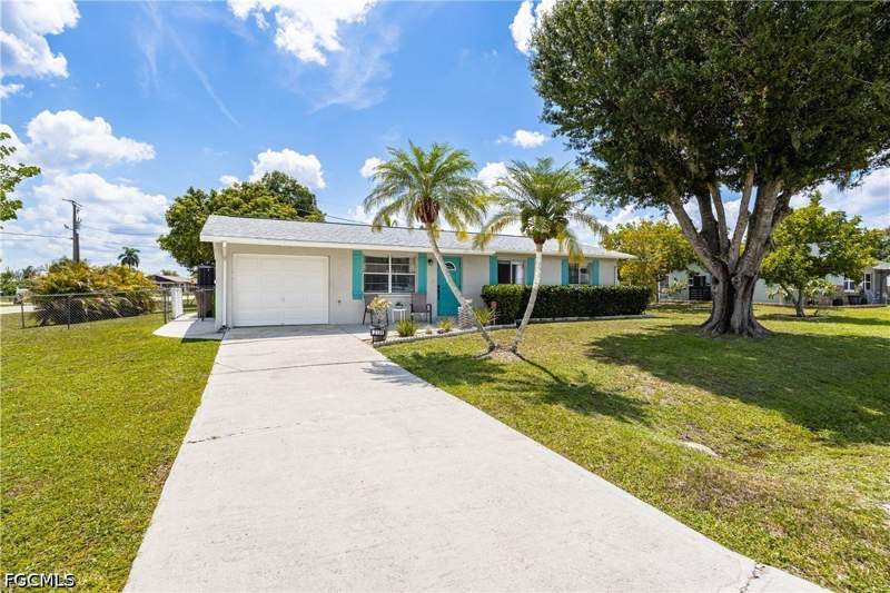 3 bedroom SingleFamilyResidence at 2138 Dominica Ave, Fort Myers Shores, Fort Myers — photo 2