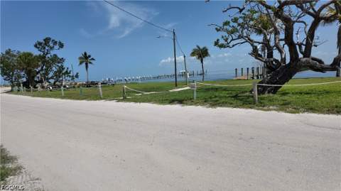 16970 Fishermans Cv, Bokeelia FL - photo 15 of 27