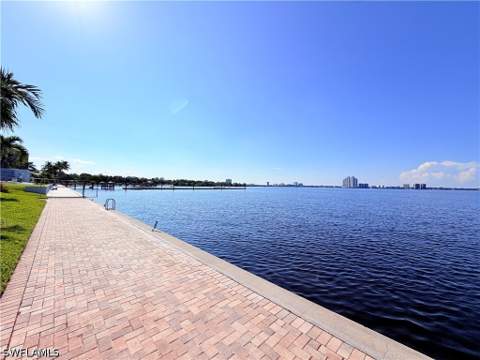 3322 N Key Dr 1, North Fort Myers FL - photo 21 of 25