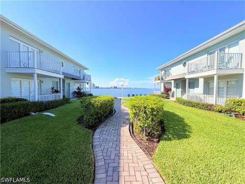 3322 N Key Dr 1, North Fort Myers FL - photo 22 of 25