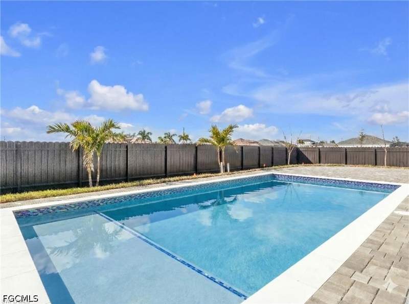 3 bedroom SingleFamilyResidence at 1015 NW 23rd Ave, Cape Coral, Cape Coral — photo 2