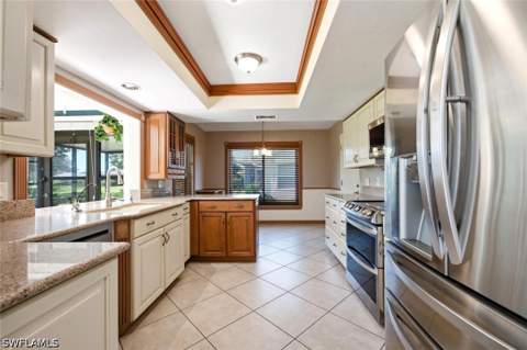 120 Fleur De Lis Ln, Naples FL - photo 9 of 35
