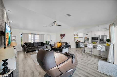 203 SE 16th Ter, Cape Coral FL - photo 11 of 24