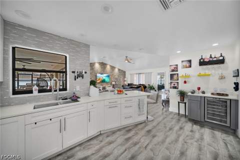 203 SE 16th Ter, Cape Coral FL - photo 14 of 24