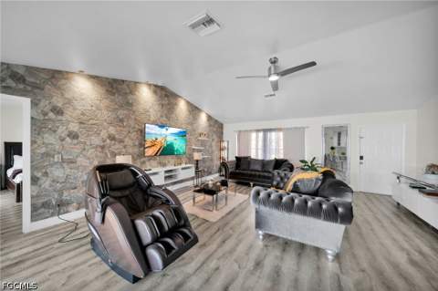 203 SE 16th Ter, Cape Coral FL - photo 6 of 24