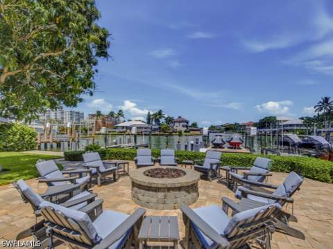 11030 Gulf Shore Dr 503, Naples FL - photo 19 of 20