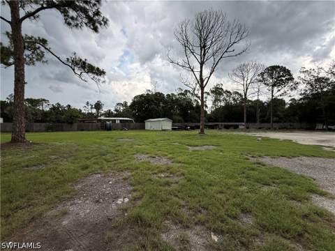 8219 Bartholomew Dr, North Fort Myers FL - photo 17 of 22