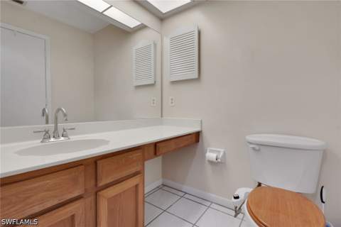 1833 Courtyard Way 106, Naples FL - photo 18 of 33