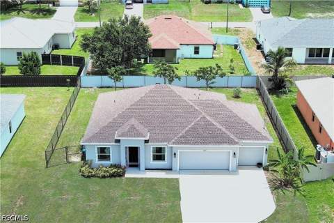 3083 NW 4th Pl, Cape Coral FL - photo 6 of 25