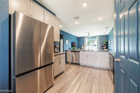 3083 NW 4th Pl, Cape Coral FL - photo 9 of 25