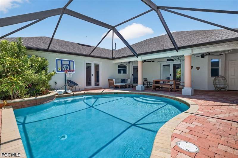 4 bedroom SingleFamilyResidence at 2309 SW 27th St, Cape Coral, Cape Coral — photo 2