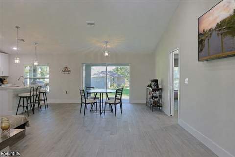 2115 Bahama Ave, Fort Myers FL - photo 6 of 32