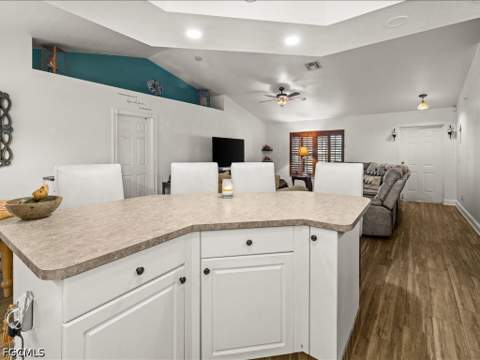 1209 NW 25th Pl, Cape Coral FL - photo 14 of 46