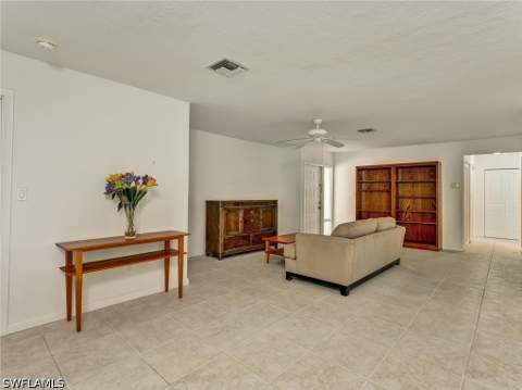 205 Georgetown Blvd 23, Naples FL - photo 8 of 42