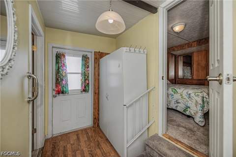 284 Blue Spring Ter, North Fort Myers FL - photo 11 of 42