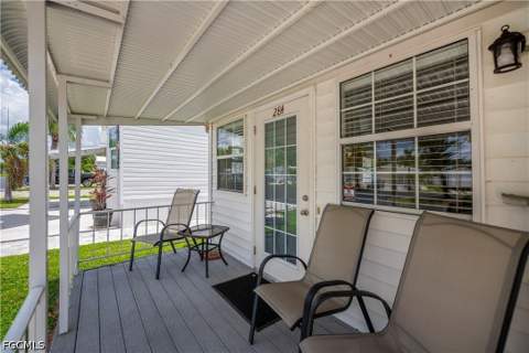 284 Blue Spring Ter, North Fort Myers FL - photo 7 of 42