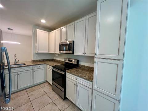 15850 Portofino Springs Blvd 106, Fort Myers FL - photo 11 of 41
