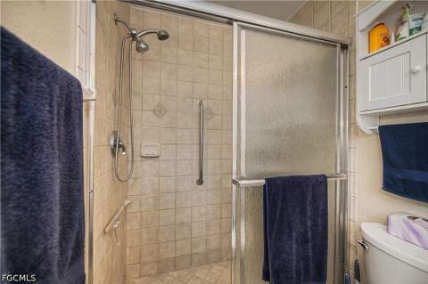 2125 NE 10th Ave, Cape Coral FL - photo 17 of 23