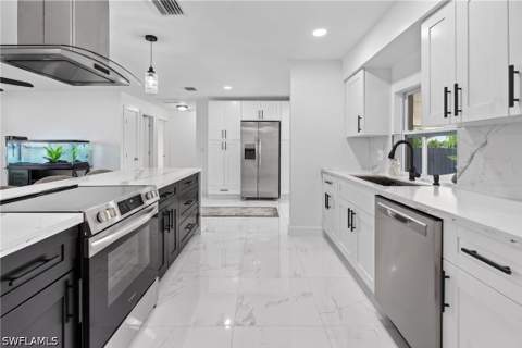 6055 Macbeth Ln, Fort Myers FL - photo 10 of 43