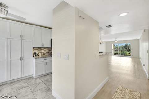 340 Horse Creek Dr 207, Naples FL - photo 10 of 28