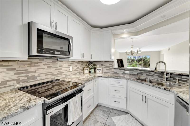 2 bedroom Condominium at 340 Horse Creek Dr 207, Princeton Place, Naples — photo 3