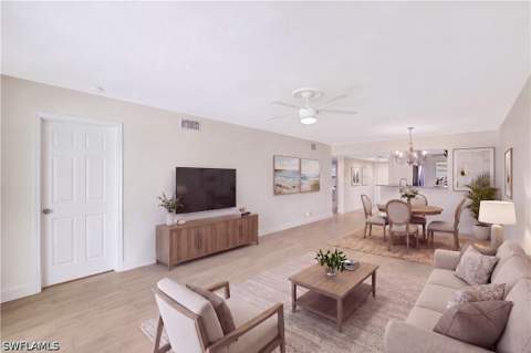 340 Horse Creek Dr 207, Naples FL - photo 7 of 28