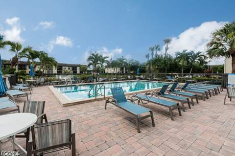 9275 Lake Park Dr 204, Fort Myers FL - photo 21 of 25