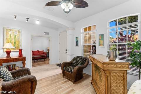 5005 Old Pond Dr, Naples FL - photo 7 of 38