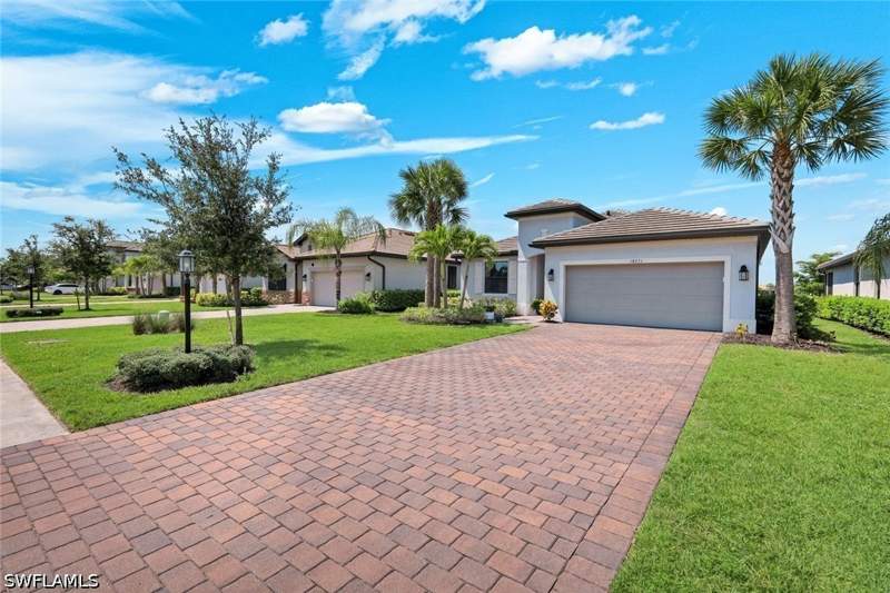 3 bedroom SingleFamilyResidence at 18271 Ridgeline DR, VERDANA VILLAGE, Estero — photo 2